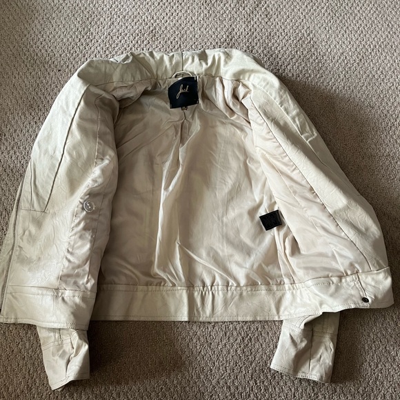 JACK Jacket - Picture 7 of 9